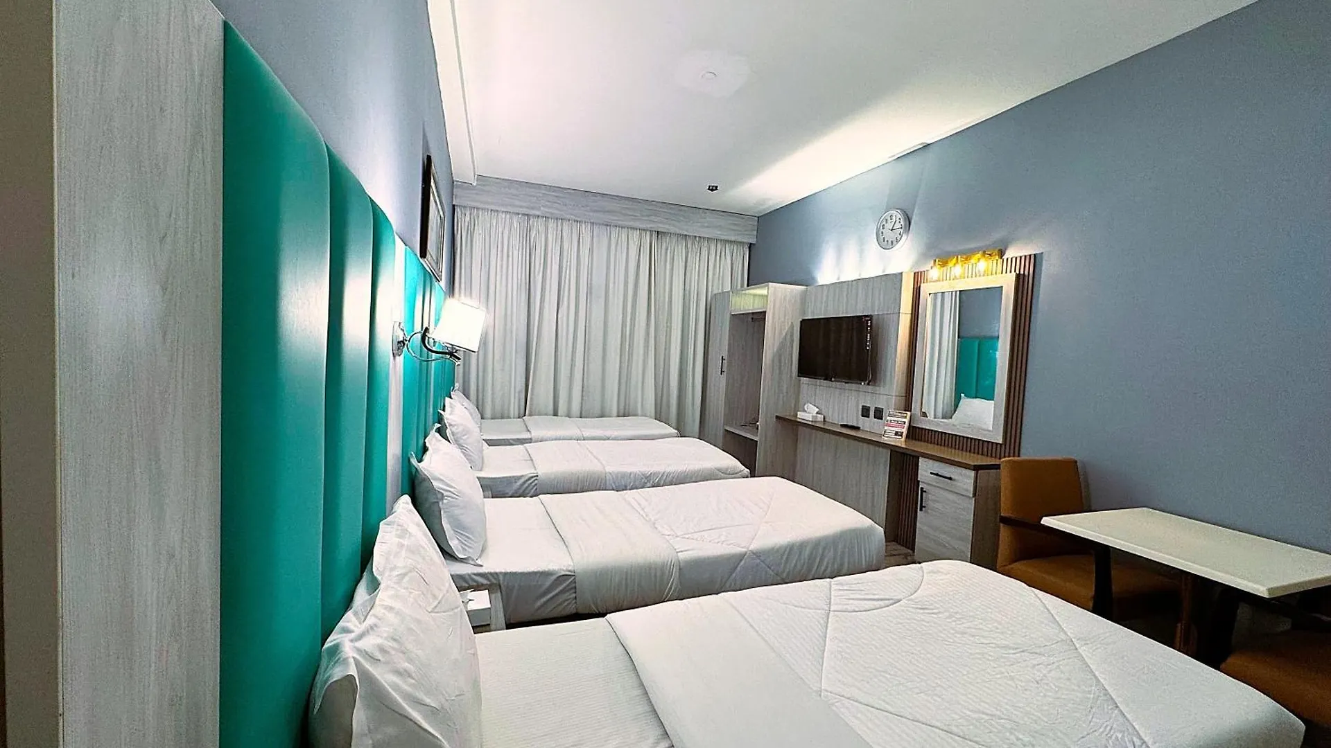 Hafez Hotel Apartments - Al Ras Metro Station Dubai